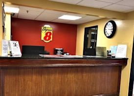 Super 8 by Wyndham Stamford/New York City Area 4