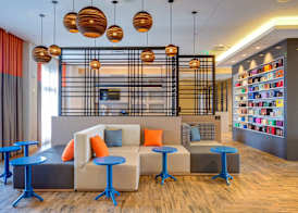 Hampton Inn & Suites Boston/Waltham 4