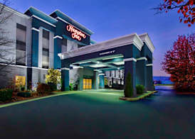Hampton Inn Cortland 2