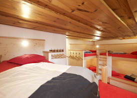 Hotel Bahnhof 4