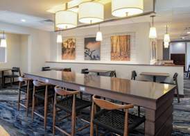 Fairfield Inn & Suites by Marriott Santa Cruz 2