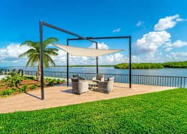 DoubleTree by Hilton Tampa Rocky Point Waterfront 2