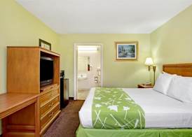 Days Inn By Wyndham Ormond Beach 2