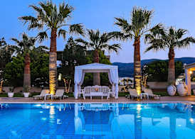 Ammos Boutique Apartments & Suites 3