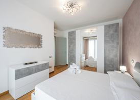 Emilia Suite Street 3