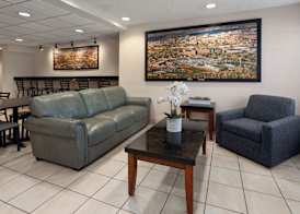 Microtel Inn & Suites by Wyndham Ann Arbor 4