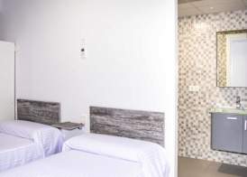 Deluxe Hostels & Suites Merida 3