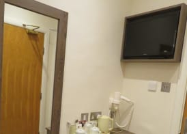 Glendale Hyde Park Hotel 4