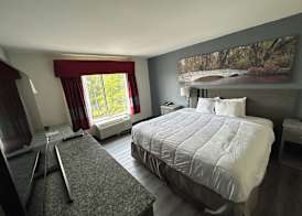 Clarion Pointe - Greensboro Coliseum Area 3