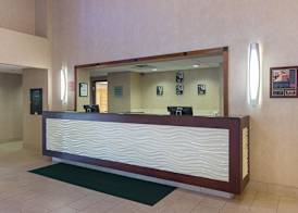 Quality Suites Lansing West 2