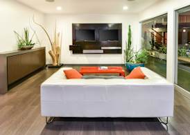 The Tangerine - a Burbank Hotel 3