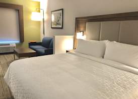 Holiday Inn Express & Suites RALEIGH AIRPORT - BRIER CREEK by IHG 4