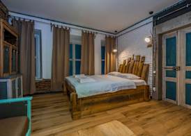 H&B apartments Zurab Zhvania 2