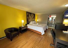 Super 8 by Wyndham Monroe 3