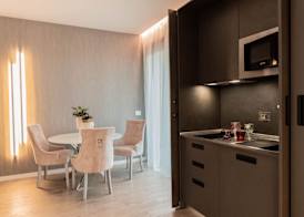 The Promenade Luxury Wellness Hotel 3