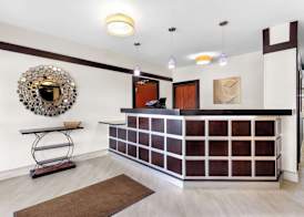 Comfort Inn 2