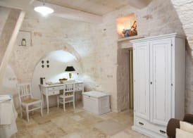 Trulli Occhi Di Pietra 2