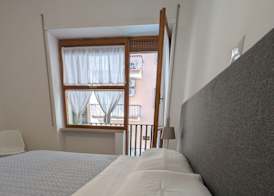 Napoli City Inn 4