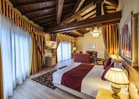 Hotel Orologio 4