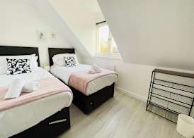Quartz Apartment in Cambridge 3