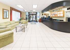 Days Inn by Wyndham Luray Shenandoah 2