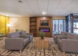 Quality Inn & Suites Windsor - Downtown 2