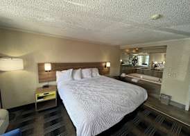 Days Inn by Wyndham Liverpool/Syracuse 5