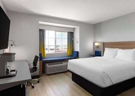 Microtel Inn & Suites by Wyndham Tracy 3