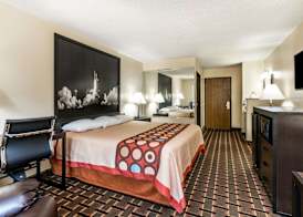 Super 8 by Wyndham League City Kemah Area 5