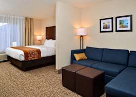 Comfort Inn & Suites Madison North 4