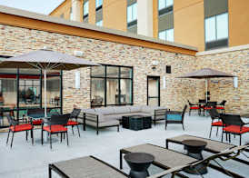 Hampton Inn & Suites Chicago/Waukegan 3