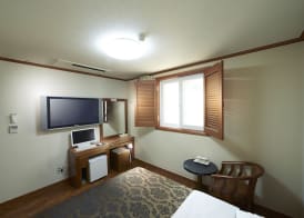 Noble Hotel 4