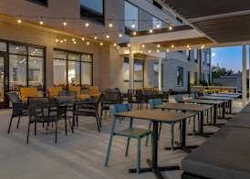 Home2 Suites By Hilton Sheboygan 3