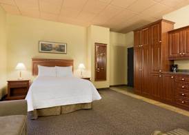 TRAVELODGE BY WYNDHAM MONTREAL AIRPORT 2