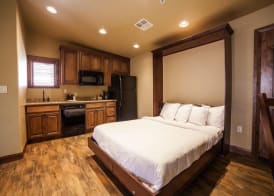Cable Mountain Lodge 4