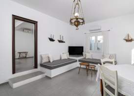 Tsakanos Home 5