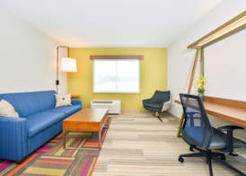Holiday Inn Express & Suites SALEM by IHG 3