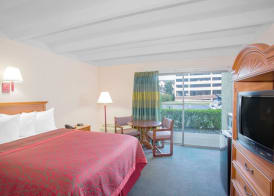 Days Inn by Wyndham Tallahassee University Center 3