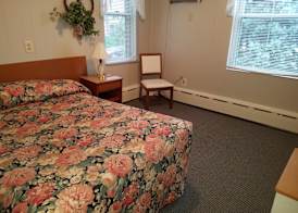 Simmons Motel and Suites 3