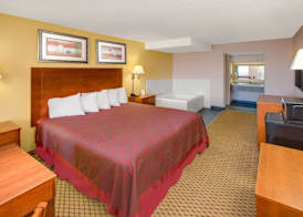 Days Inn by Wyndham Gulfport 3