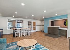 WoodSpring Suites Palm Springs - West Palm Beach 3