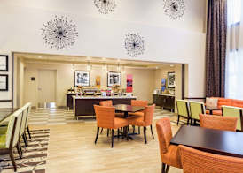 Hampton Inn & Suites San Bernardino 3