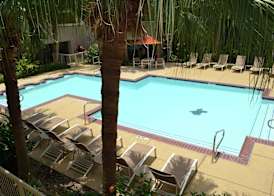 DoubleTree by Hilton Houston Hobby Airport 5