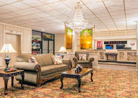 Ramada by Wyndham Paintsville Hotel & Conference Center 5