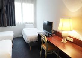 Kyriad Nemours 4