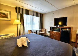 Howard Johnson by Wyndham Bangor 4