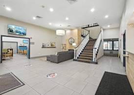 Country Inn & Suites by Radisson, Merrillville, IN 5
