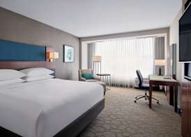 Delta Hotels by Marriott Milwaukee Northwest 3