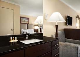 Days Inn by Wyndham Concord 3