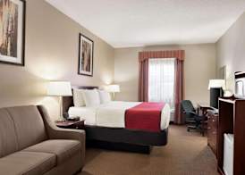 Ramada by Wyndham Elizabethtown 5
